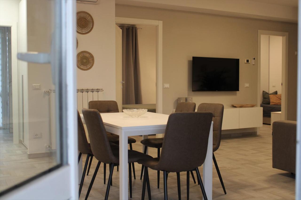 Gf Holiday Suite 3 Varazze Esterno foto