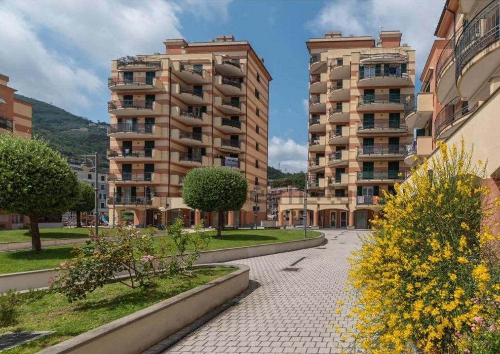 Gf Holiday Suite 3 Varazze Esterno foto